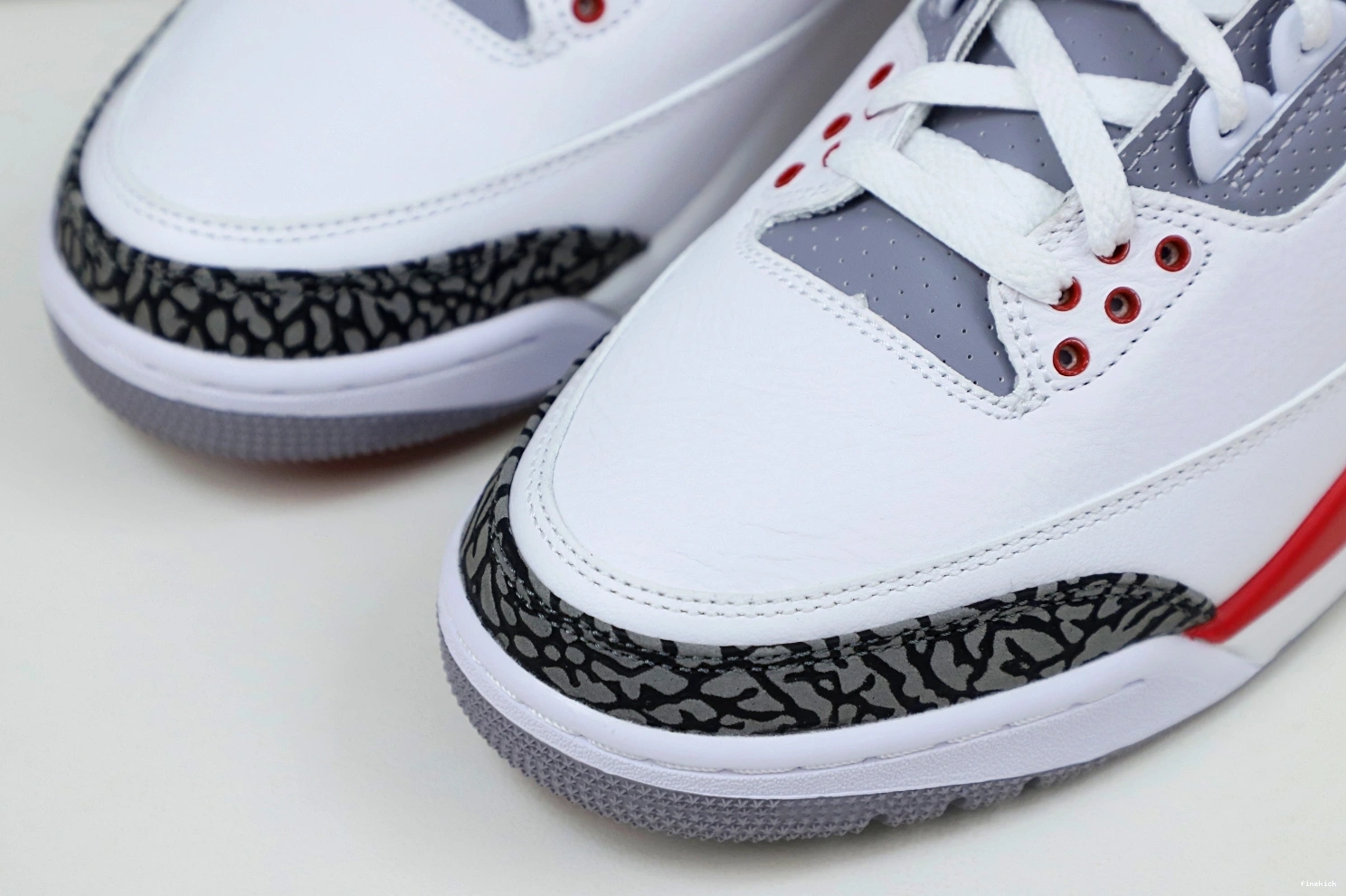 AIR JORDAN 3RETRO